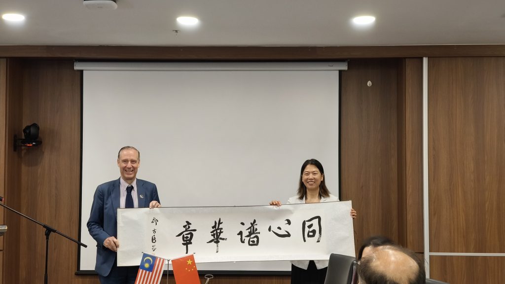 淄博回访赛城大学05