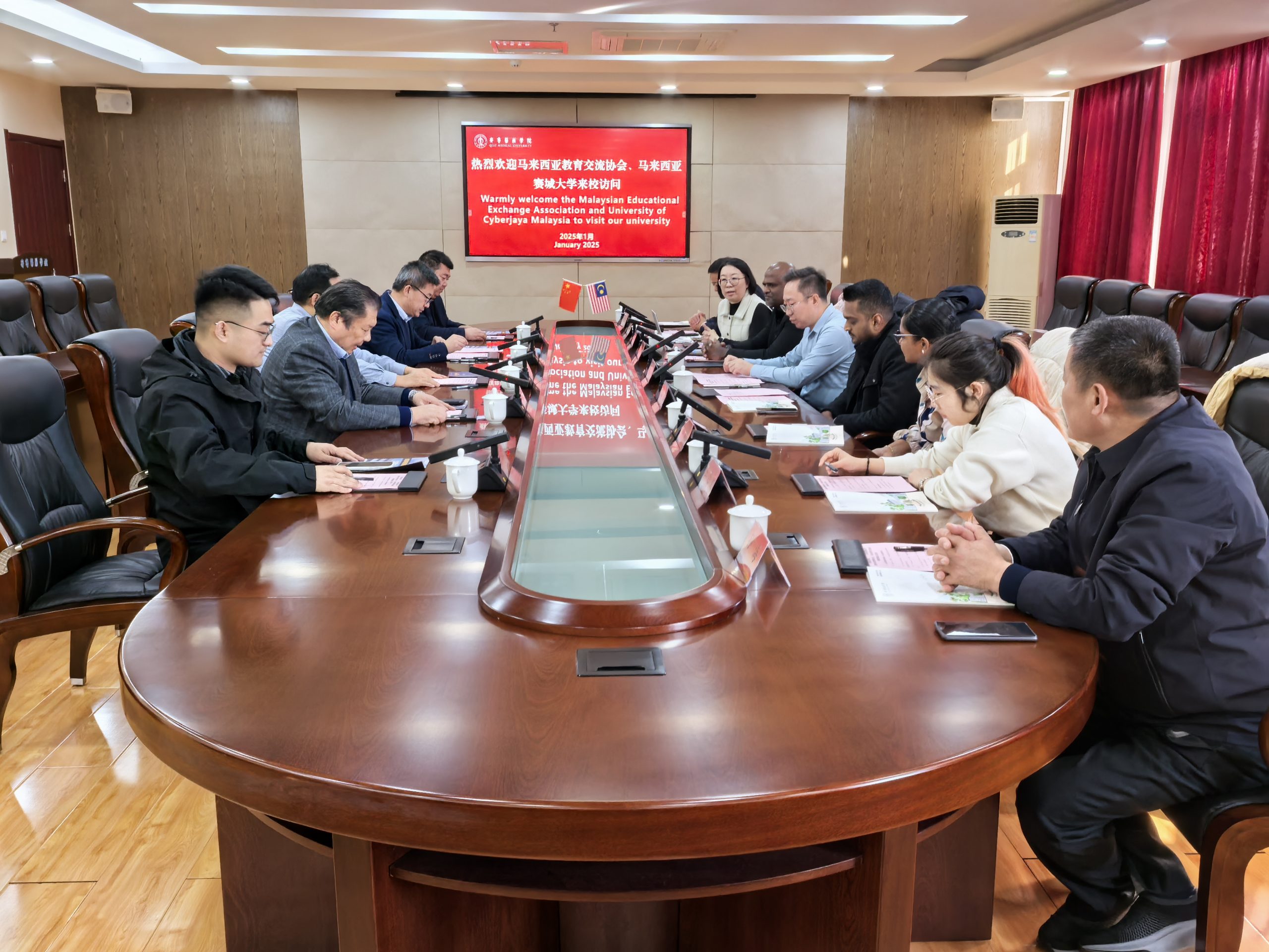 齐鲁医药学院06